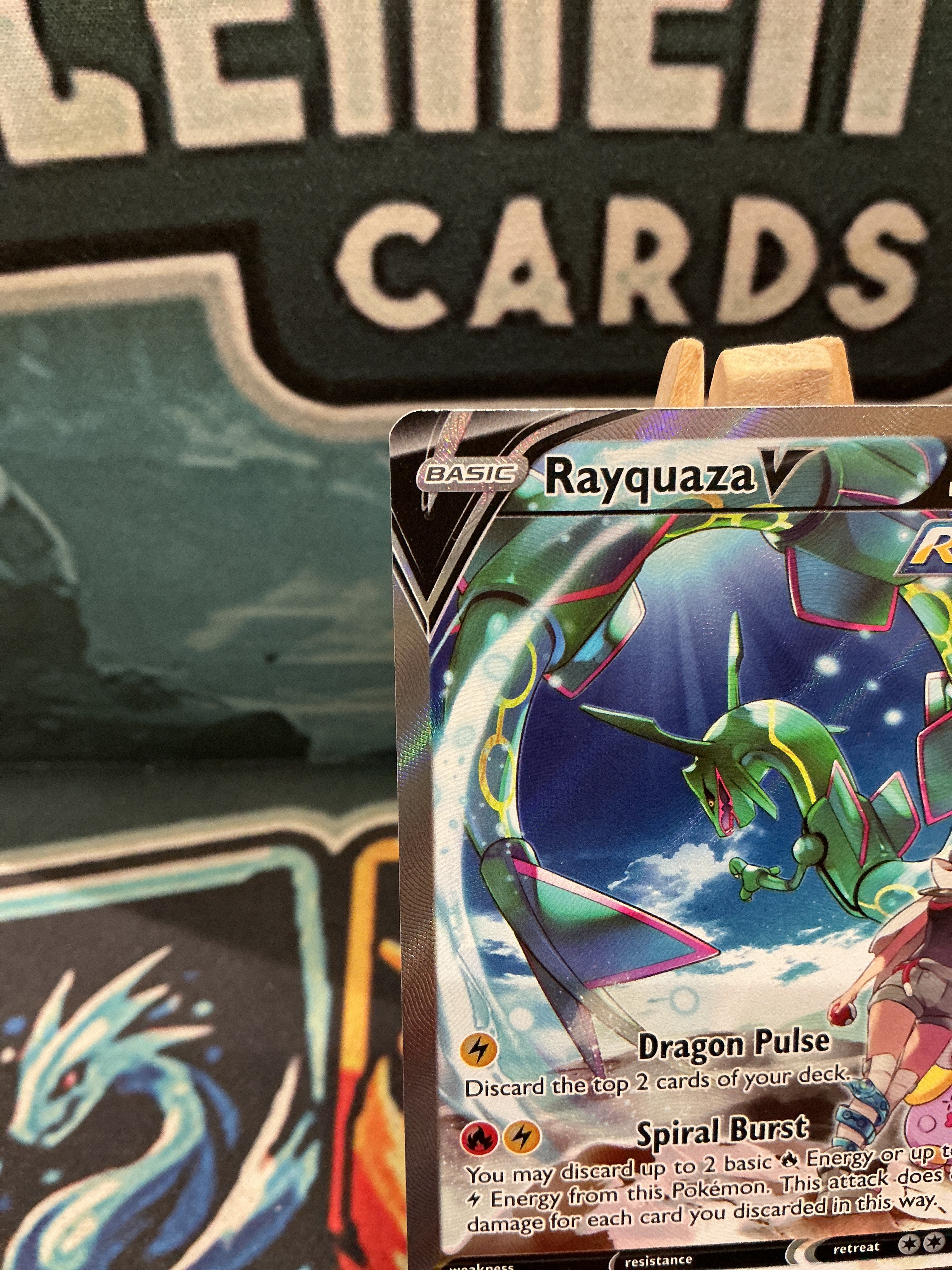 Rayquaza V Ultra Rare Full Art Evolving Skies 194/203 LP
