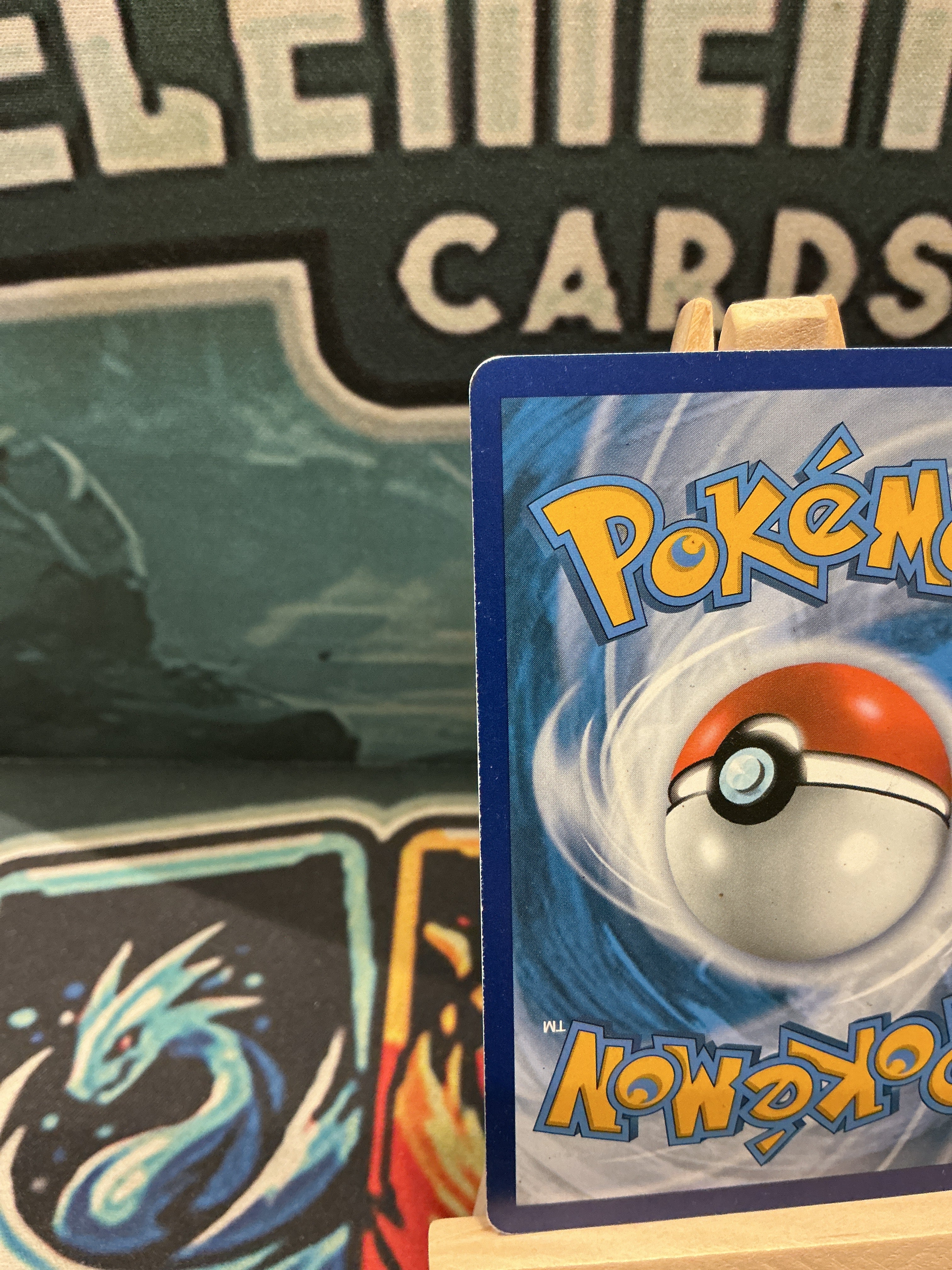 Rayquaza V Ultra Rare Full Art Evolving Skies 194/203 HP