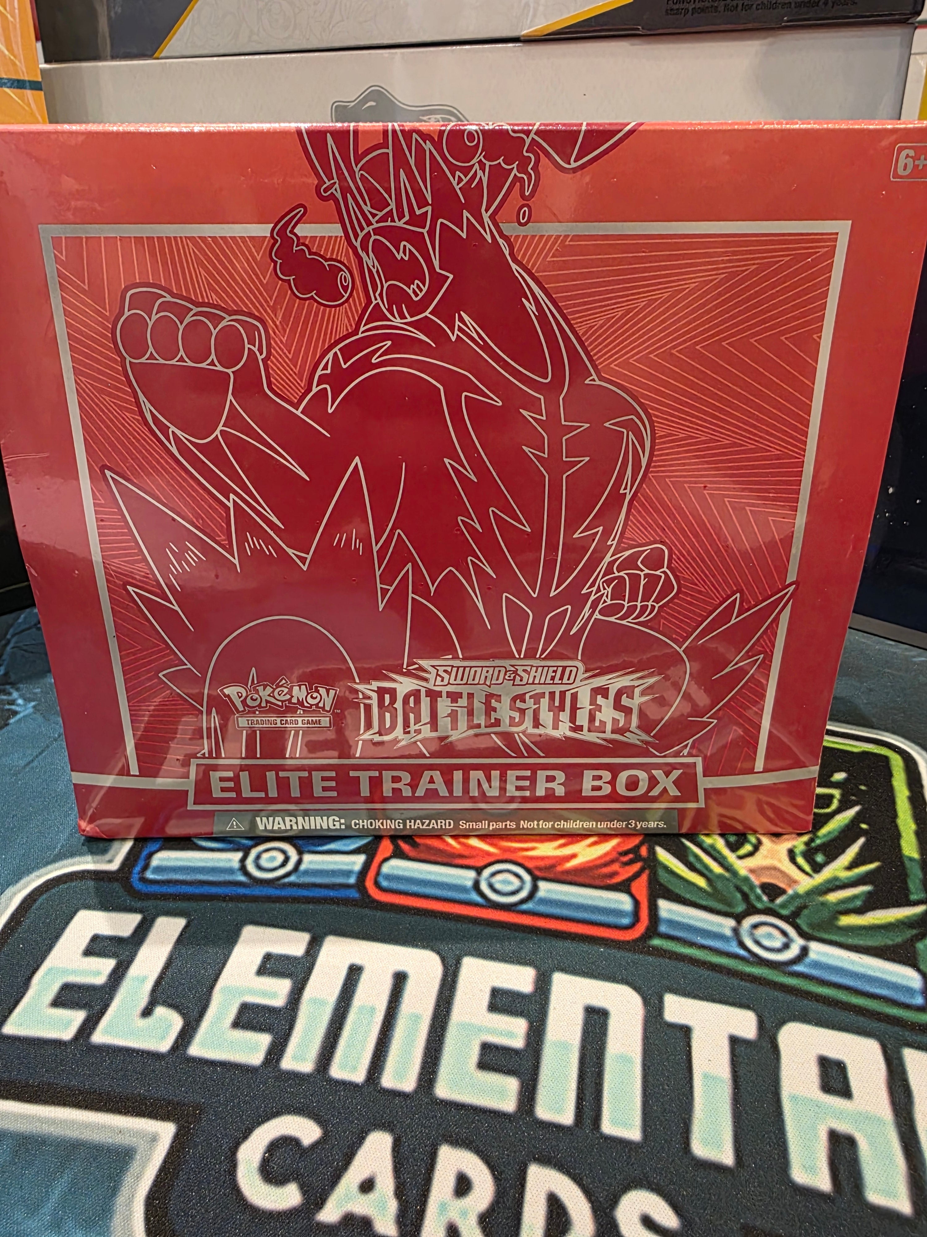 Pokemon: Battle Styles - Elite Trainer Box ETB (Red)