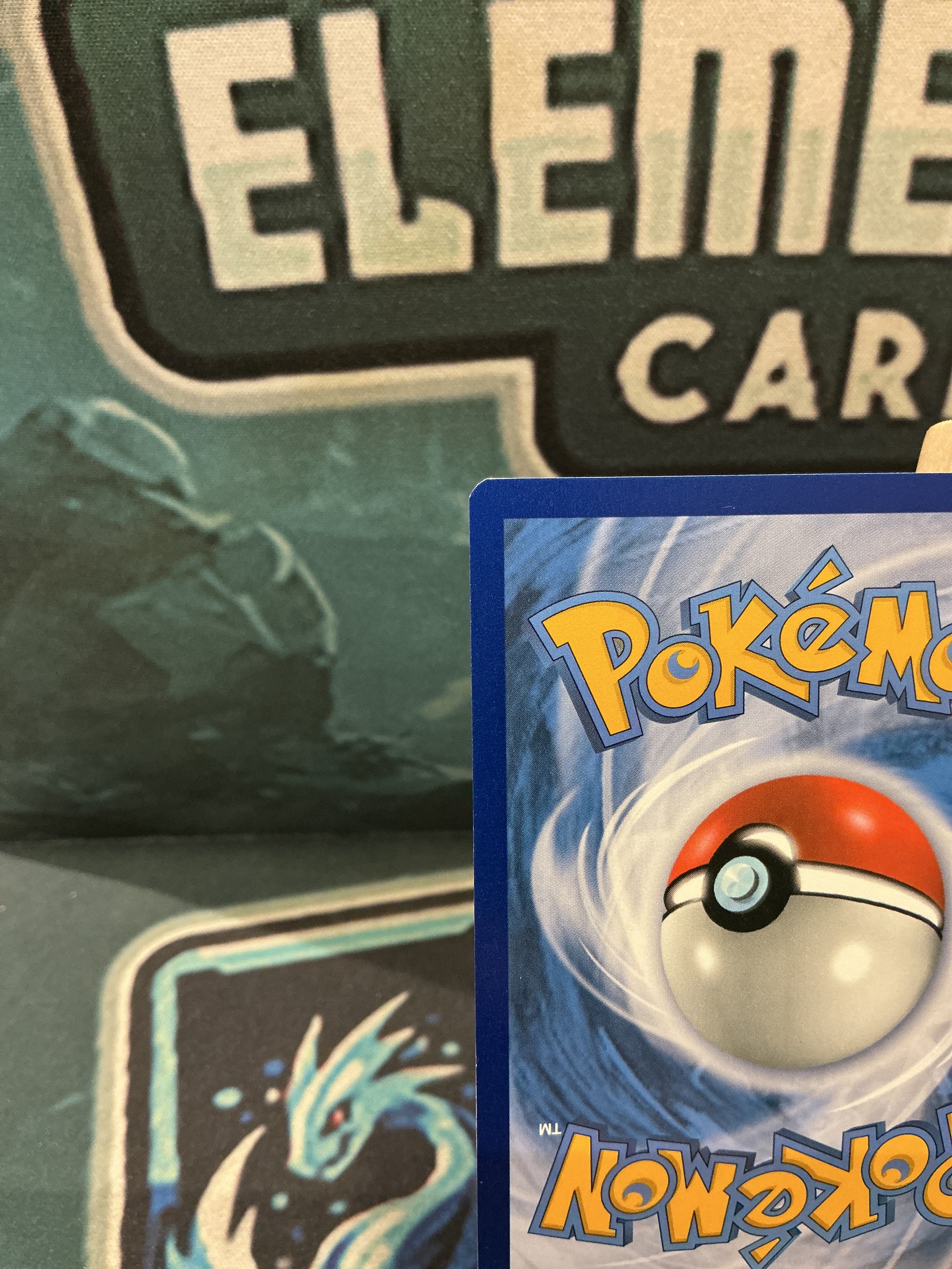 Vileplume GX Full Art Sun and Moon Cosmic Eclipse 211/236 MP