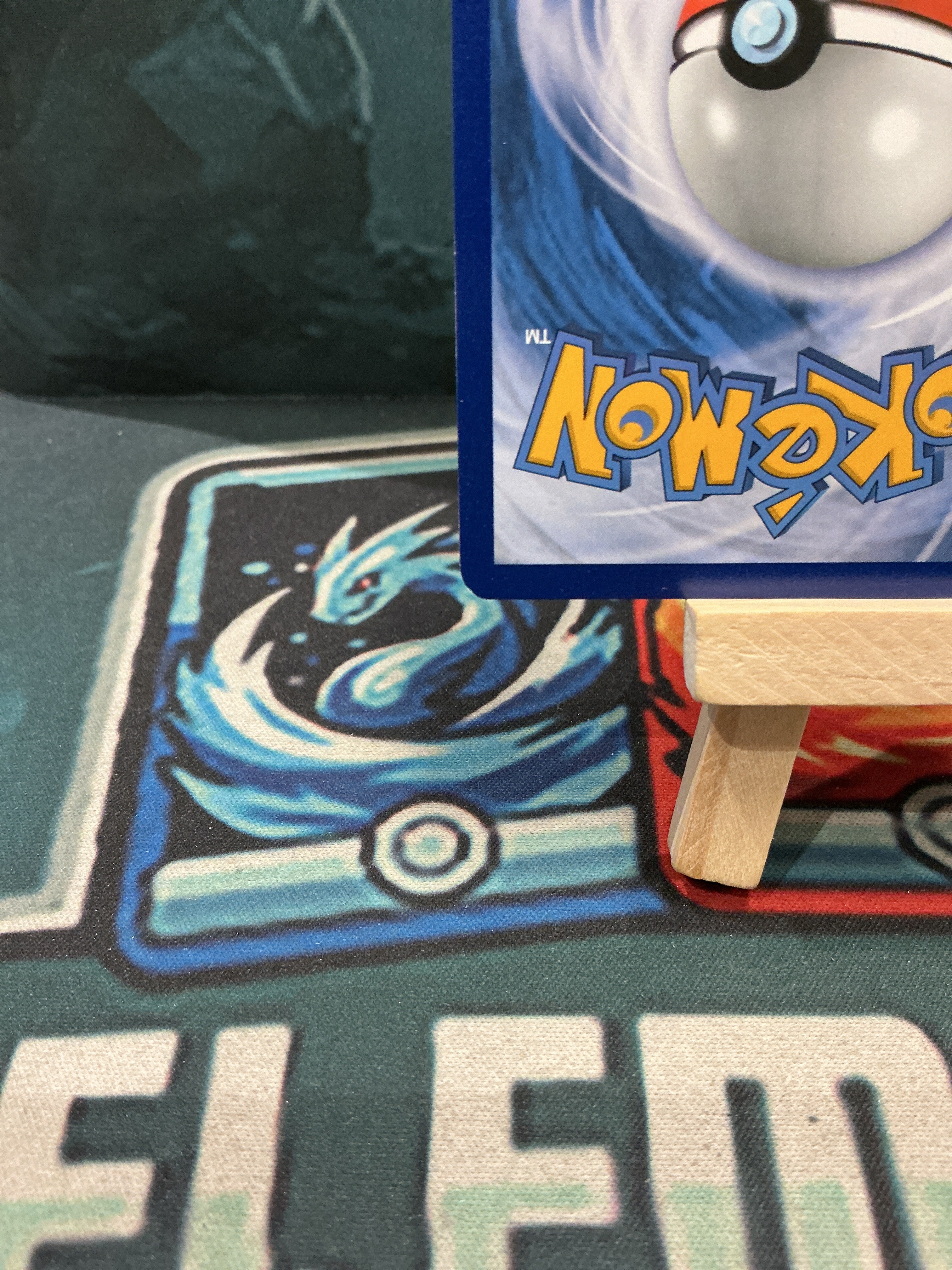 Vileplume GX Full Art Sun and Moon Cosmic Eclipse 211/236 MP