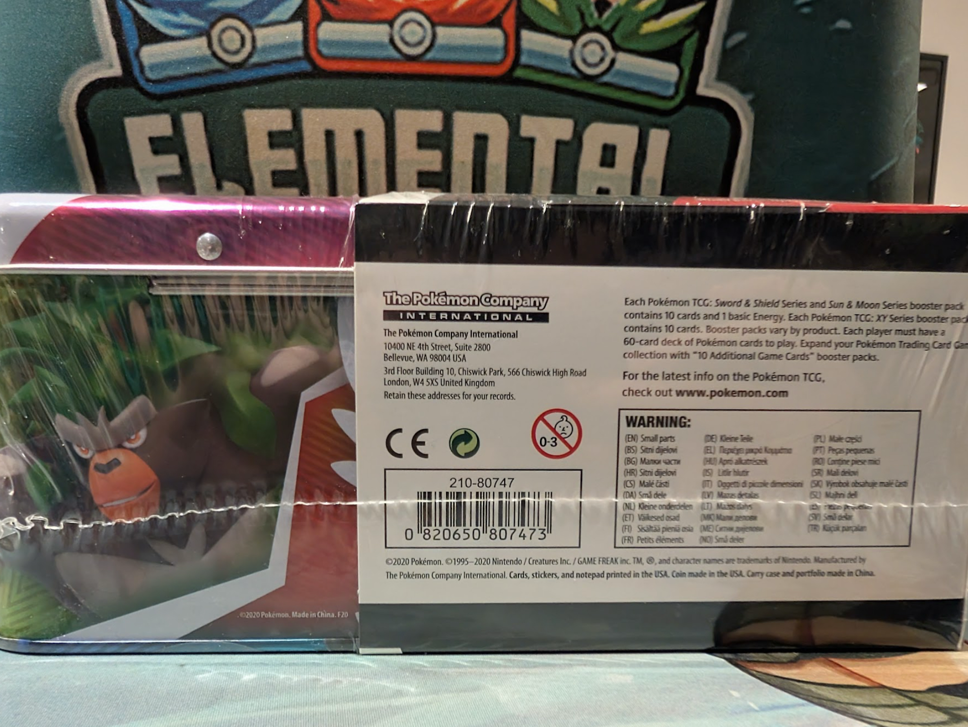 2020 Collector's Chest Tin - Sword and Shield ERA *PACKS MAY VARY*