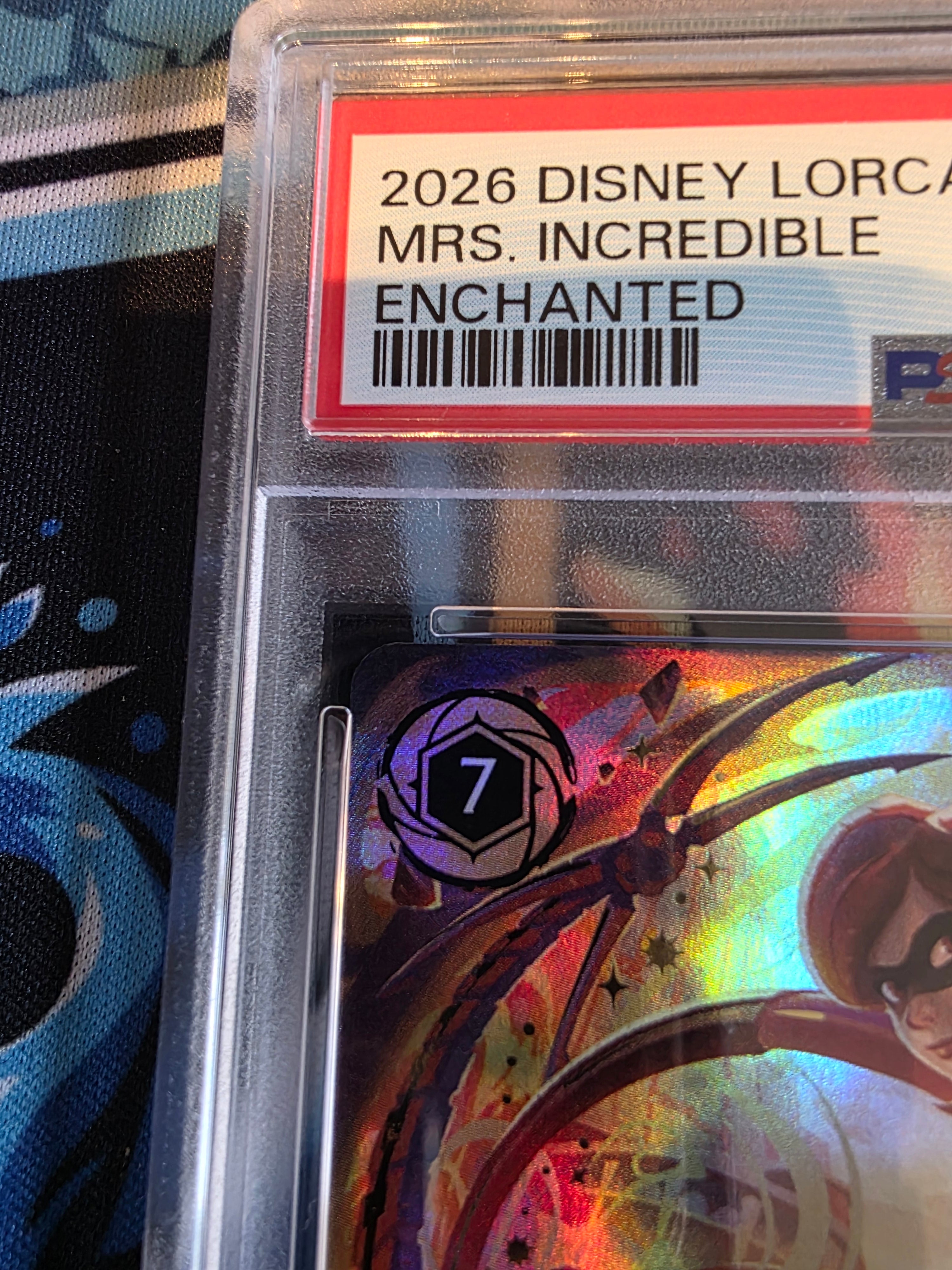 Mrs. Incredible Determined Rescuer Enchanted PSA 10 239/204 Wilds Unknown Lorcana