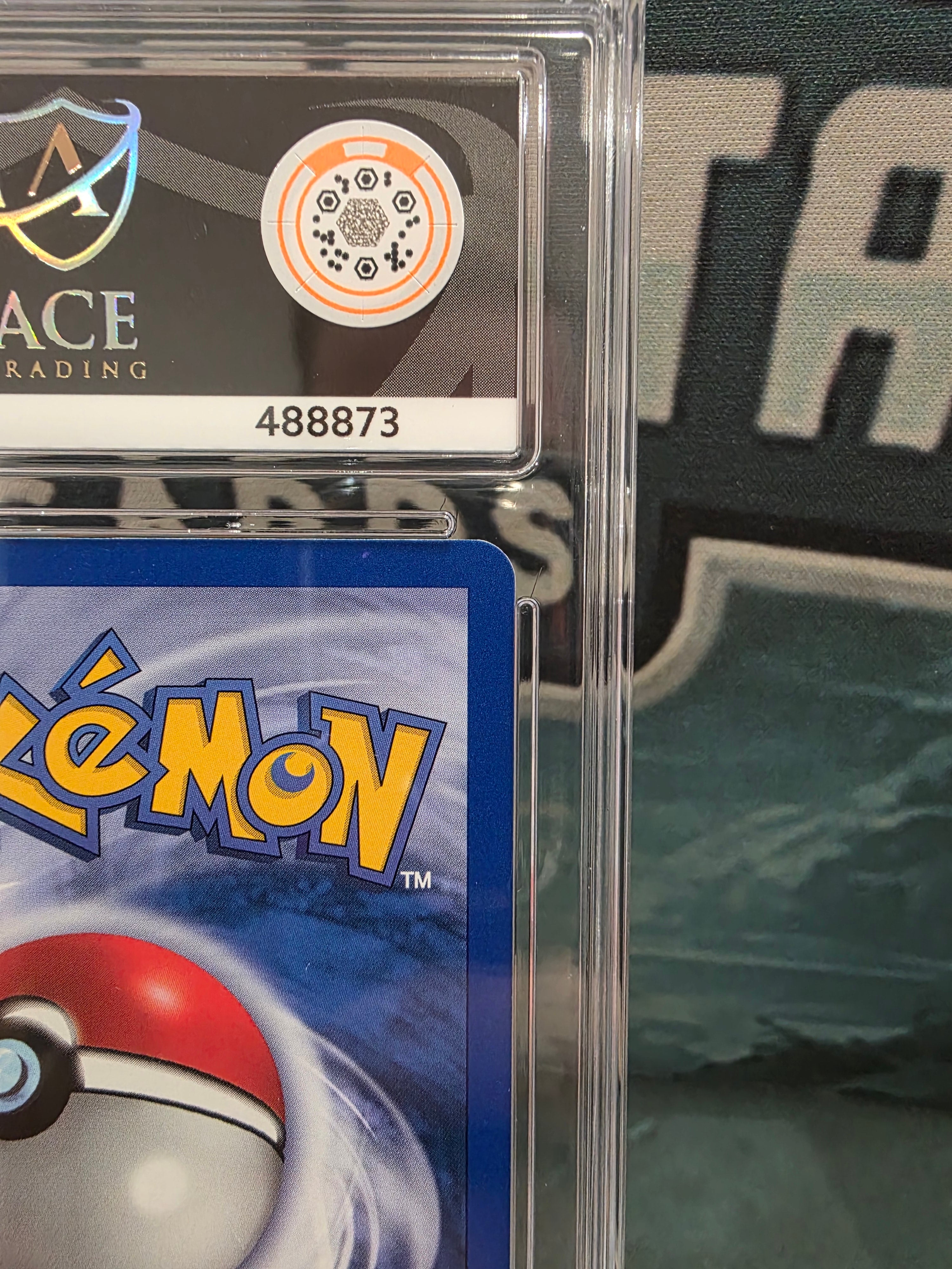 Umbreon 32/75 Rare Non Holo Neo Discovery 2001 ACE 9 Slab