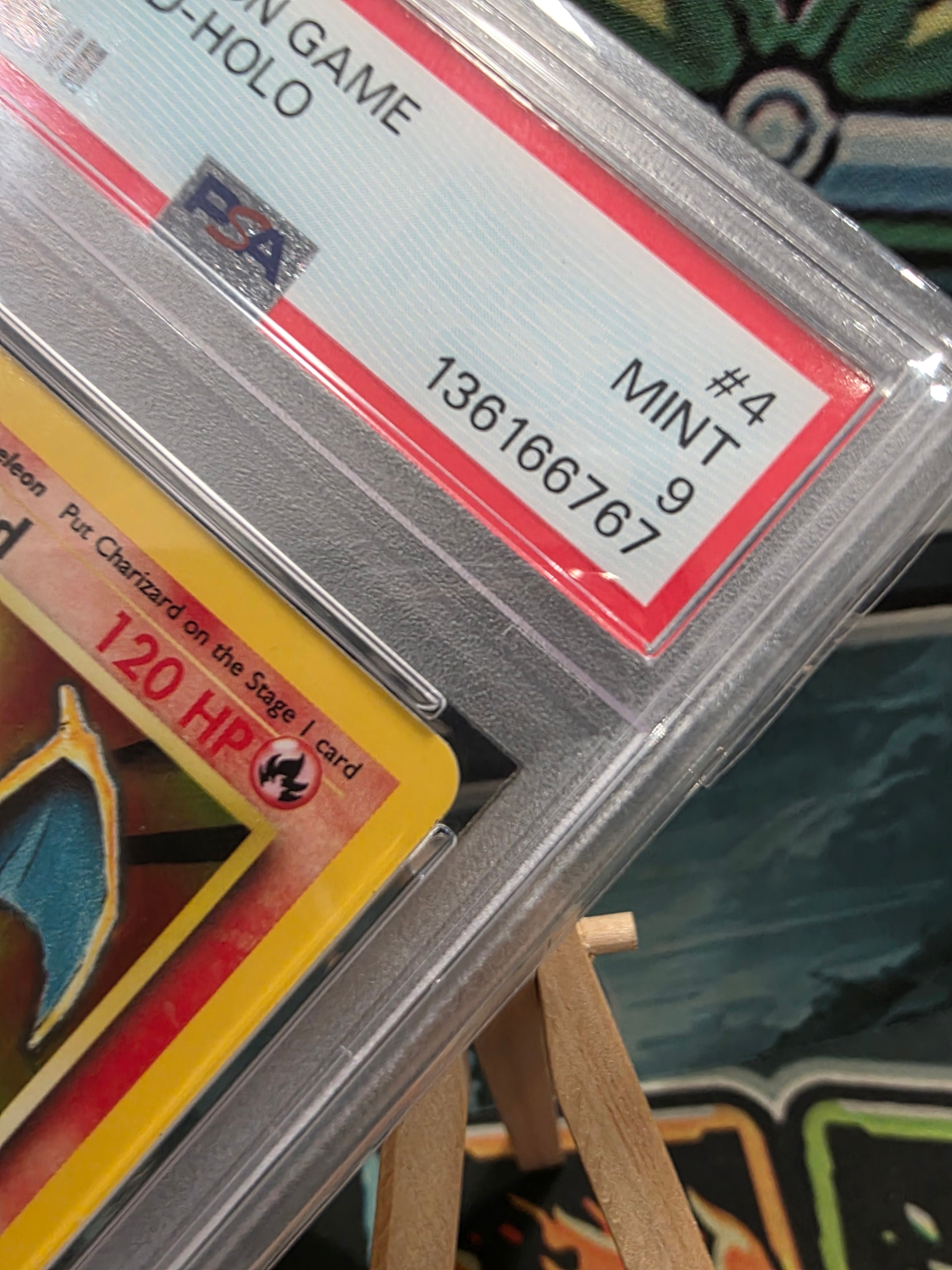 Charizard Holo 4/102 Base Set 1999 PSA 9