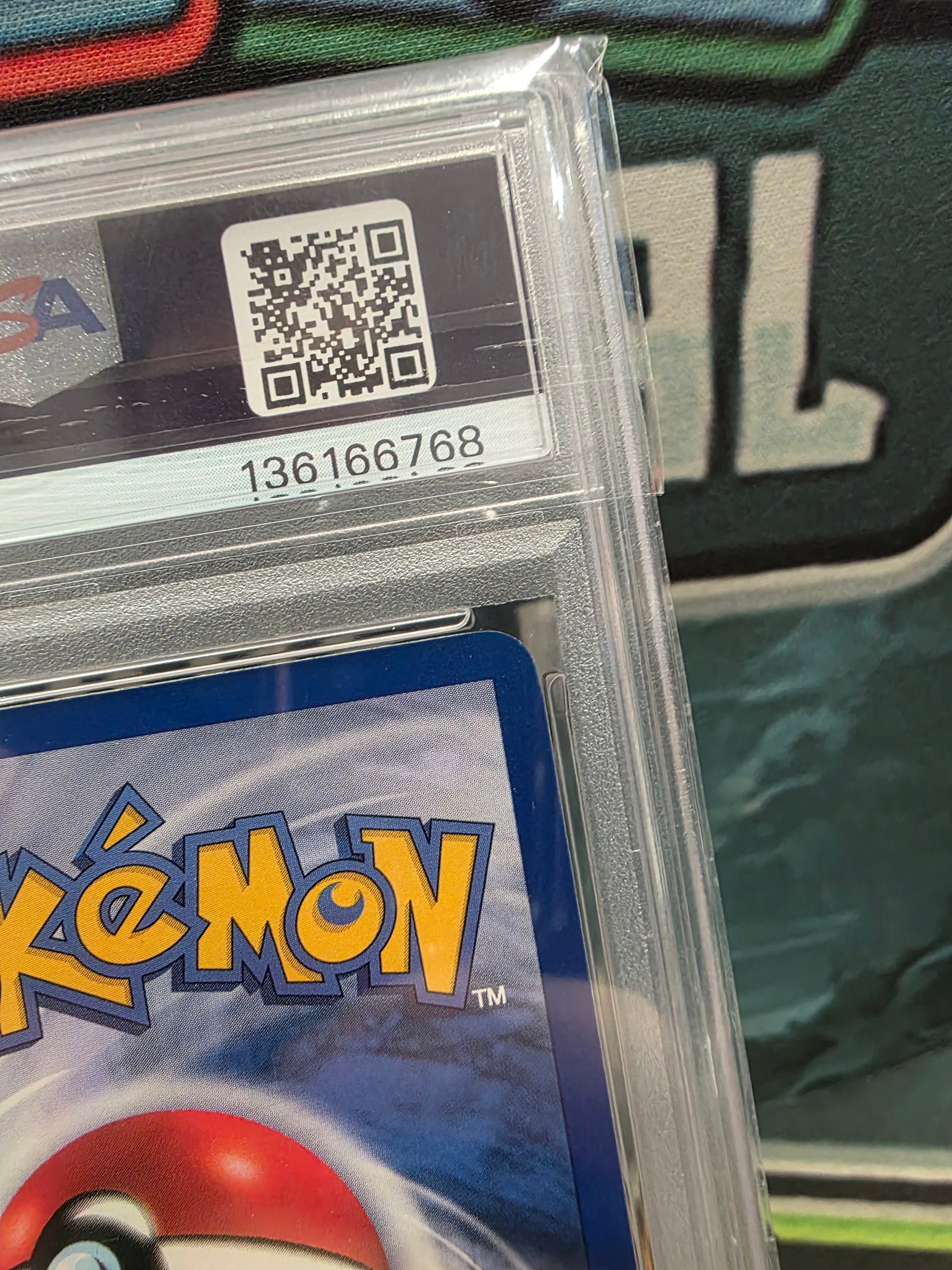 Dark Charizard 4/82 1st Edition Rocket Holo 2000 PSA 8